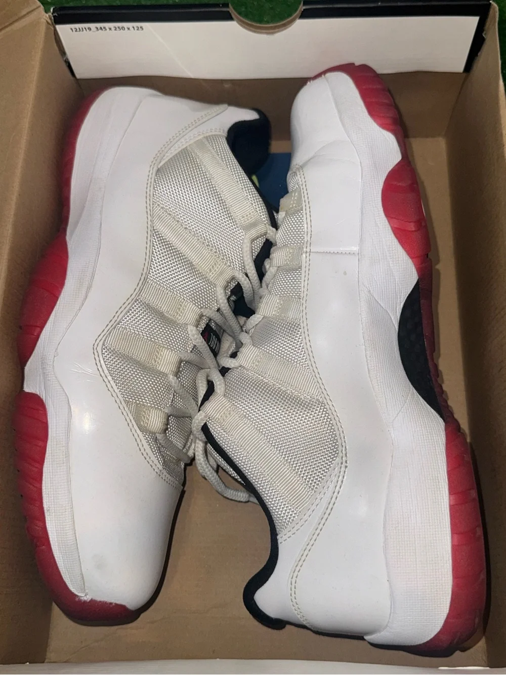 Jordan 11 Retro Low Cherry Bottom